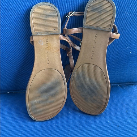 Elegant Brown Sandals - Picture 5 of 5